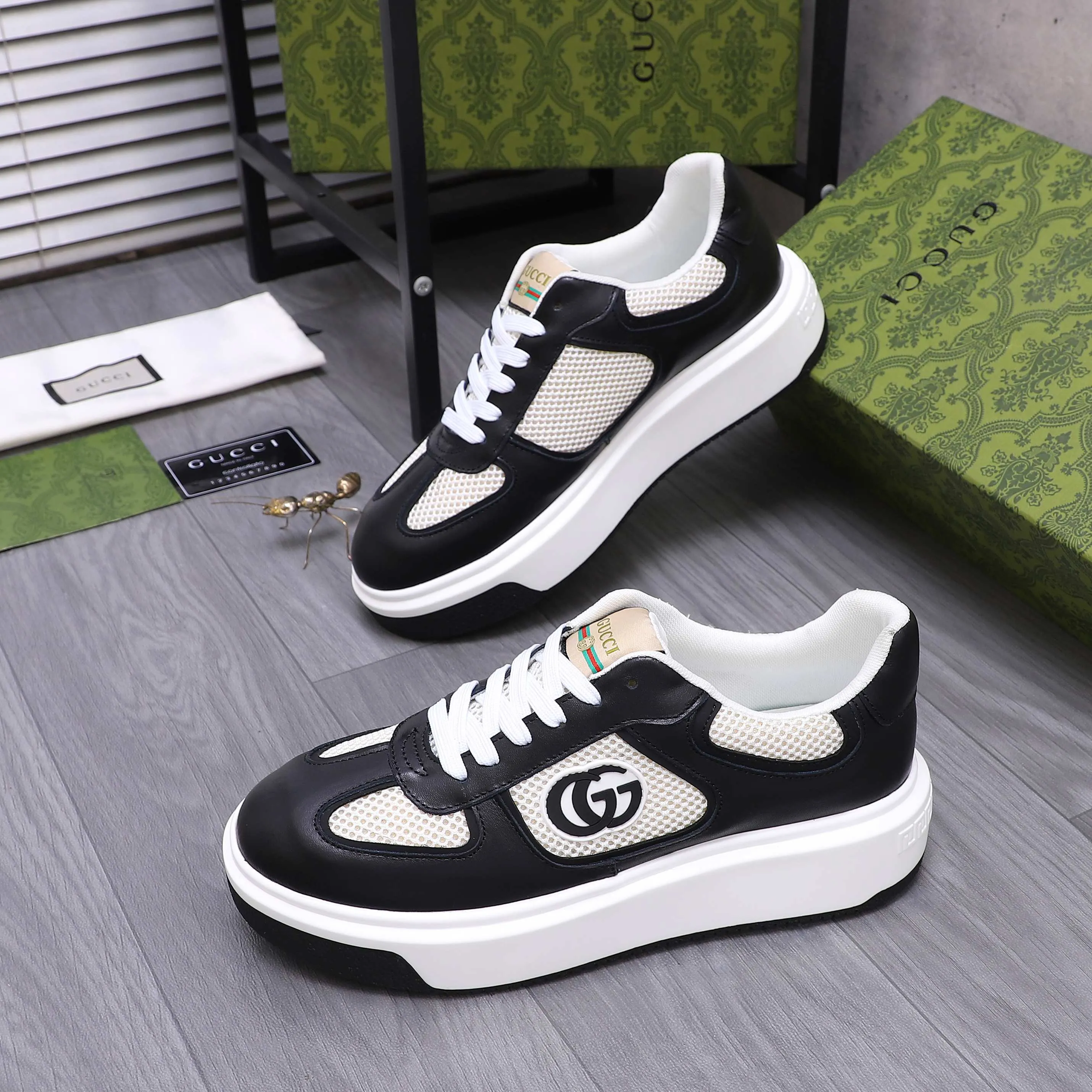 Men's shoes 💰460 Product trademark: GUCCI "Gucci" men's casual sneakers Regular size: 38-44 Product material: Selected cowhide stitching mesh mesh lining cowhide insole rubber outsole